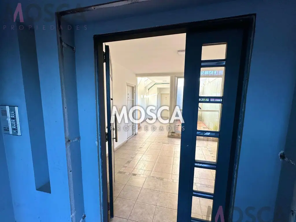 Foto de Monoambiente en alquiler Moreno centro, imagen 5