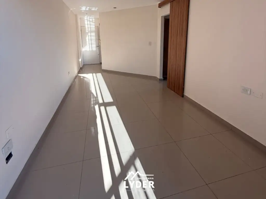 Foto de Departamento en alquiler c/ cochera. Pellegrini 440. 8vo Piso, frente., imagen 5