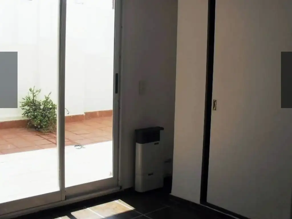 Foto de DUPLEX DE 4 AMB, CON PATIO , MUY LUMINOSO, imagen 1