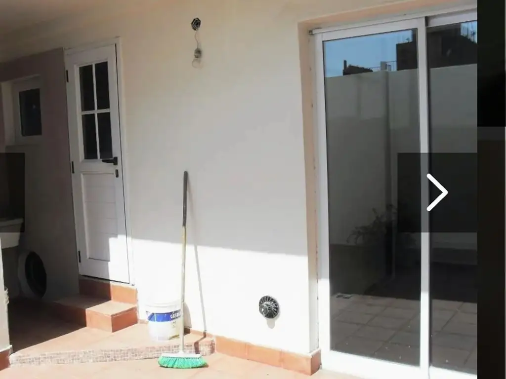 Foto de DUPLEX DE 4 AMB, CON PATIO , MUY LUMINOSO, imagen 2