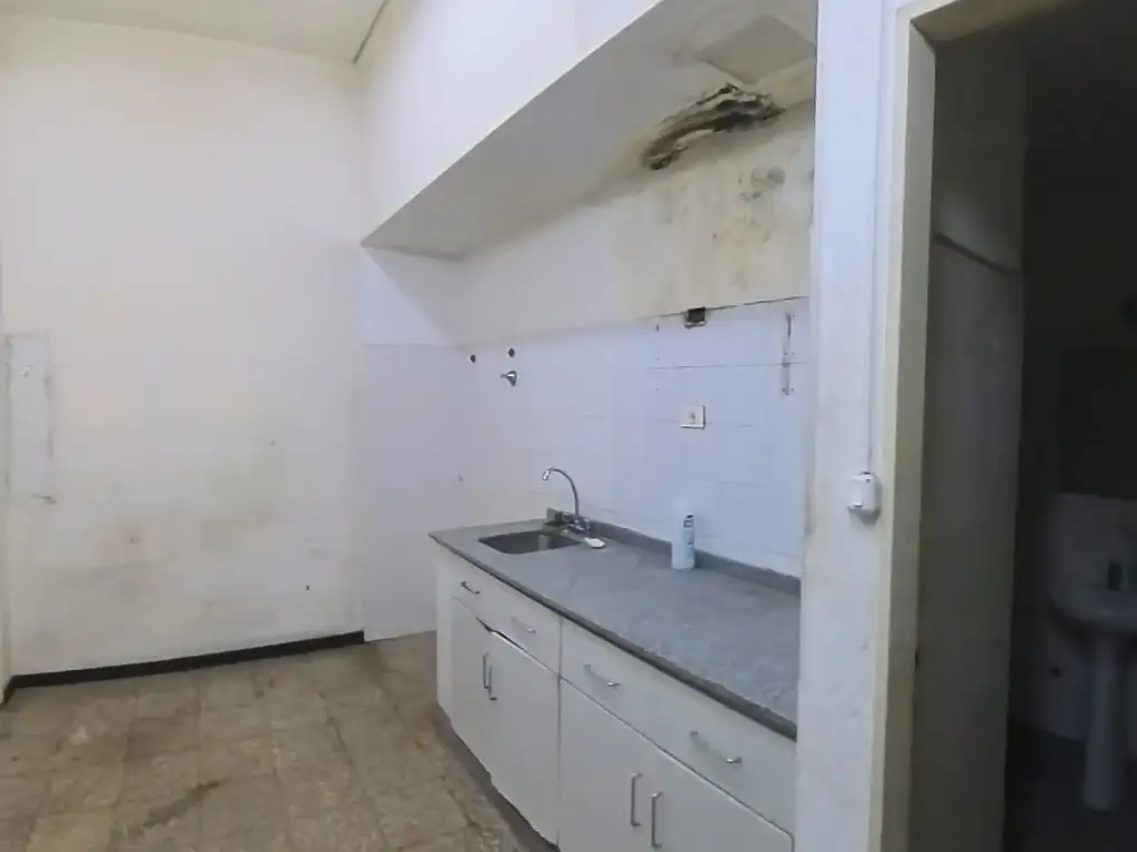 Foto de LOCAL COMERCIAL 146 M2 EN UNA SOLA PLANTA, imagen 1
