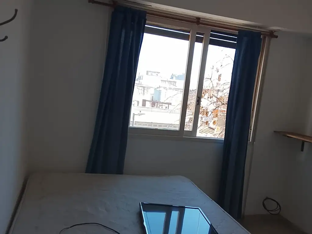 Foto de FTE BALCON MUY LUMINOSO COCINA Y BAÑO COMPLETO AMOBLADO RECIEN PINTADO, imagen 5