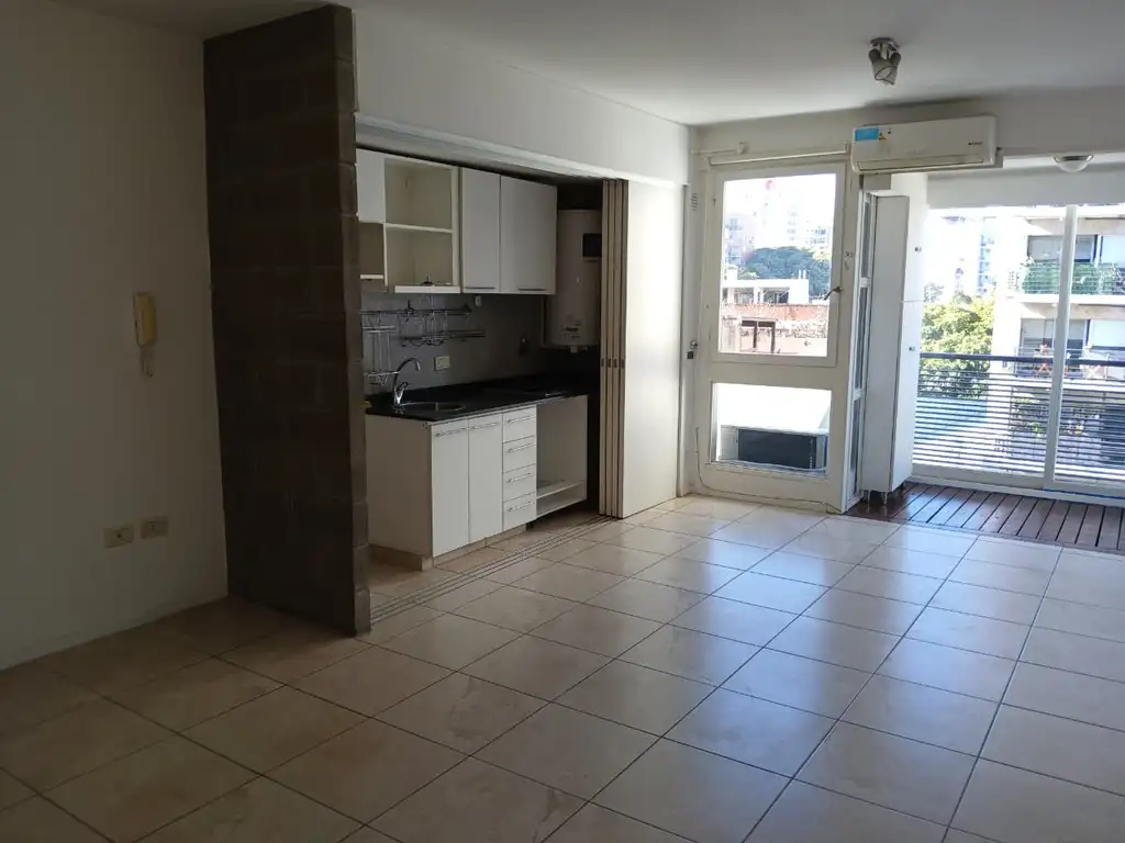Foto de 1 AMB. APTO PROFESIONAL. EXCELENTE ESTADO. PISOS CERÁMICOS. BAÑO, imagen 1
