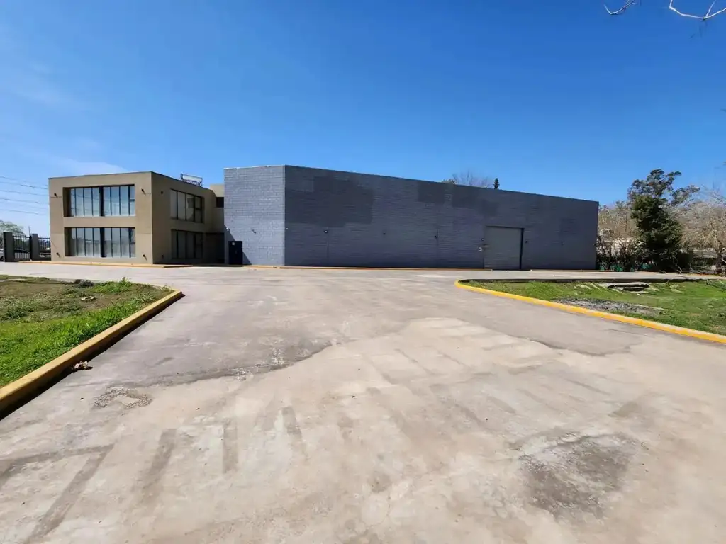 Foto de DEPOSITO CON OFICINAS EN ALQUILER EN LOMA VERDE, imagen 1
