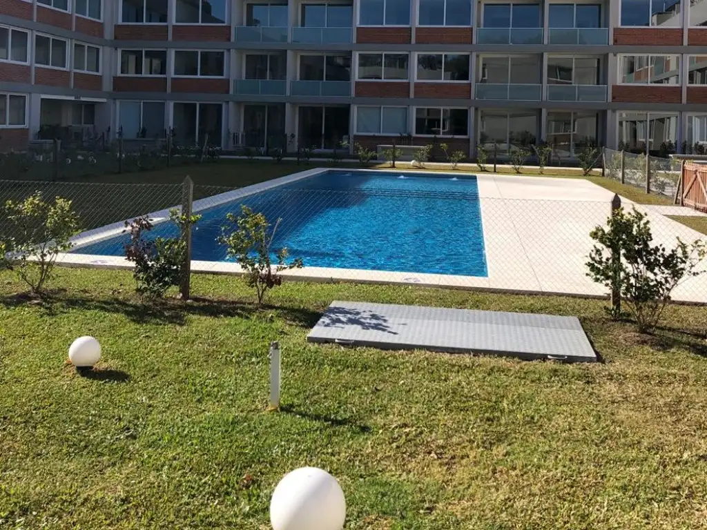 Foto de Estupendo 2 Ambientes Alquiler Anual sín Muebles Villa Los Remeros!, imagen 2