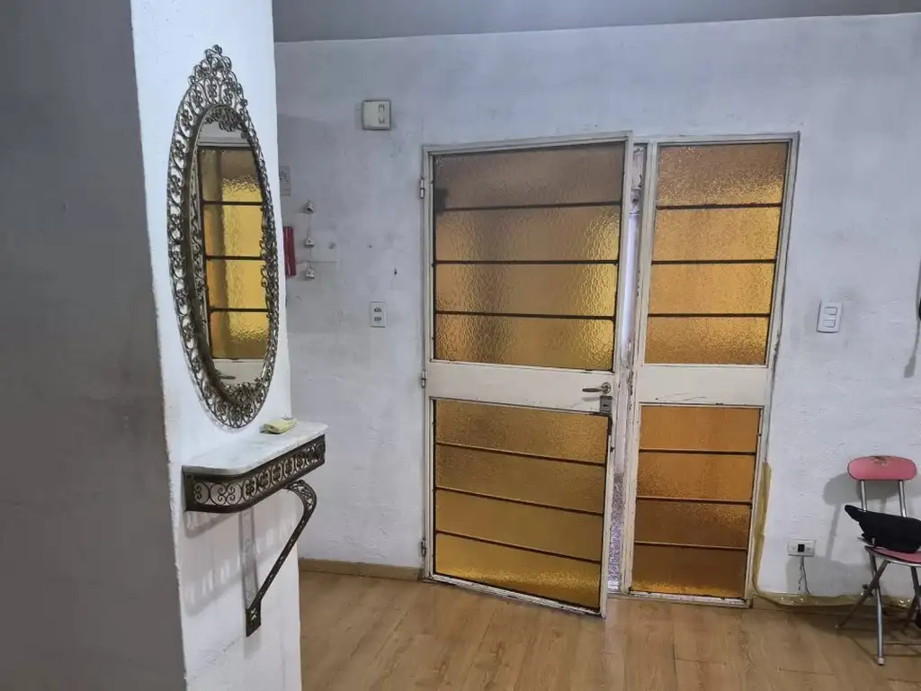 Foto de SE VENDE DPTO 3 AMBIENTES EN BARRIO PIEDRABUENA, imagen 2
