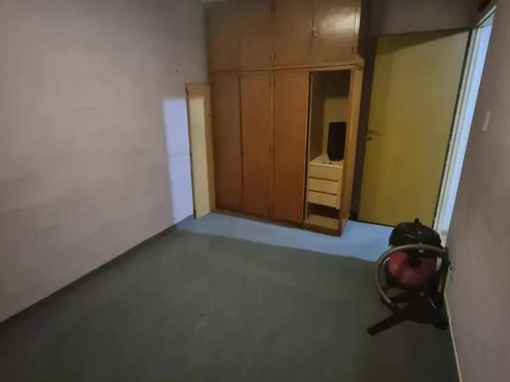 Foto de SE VENDE DPTO 3 AMBIENTES EN BARRIO PIEDRABUENA, imagen 4
