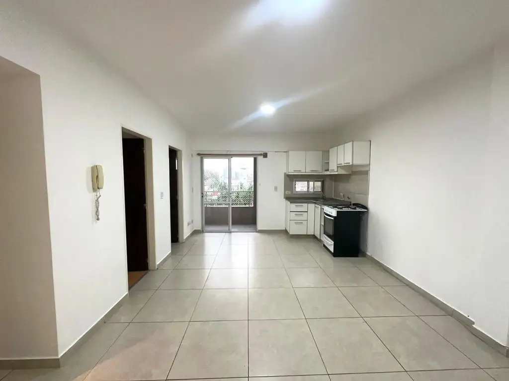 Foto de ALQUILER VILLA MAIPÚ SEMIPISO. 2 AMB. C/BALCÓN, imagen 4