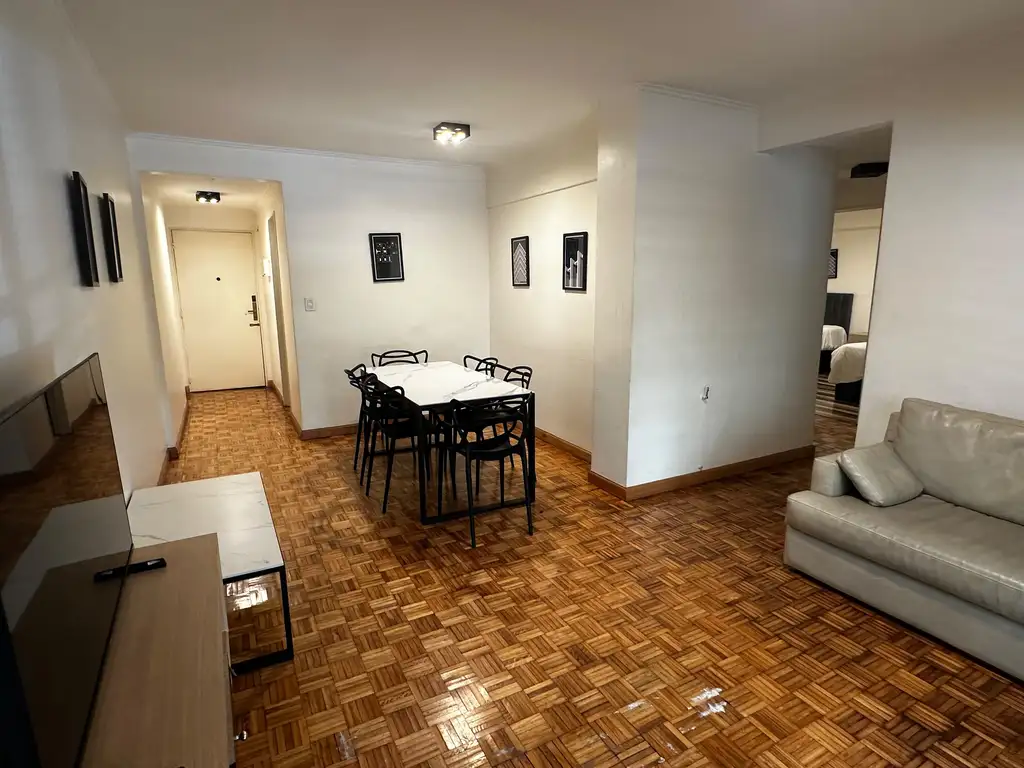 Foto de Departamento 4 Ambientes Premium con Patio y Balcón – Amoblado, imagen 2