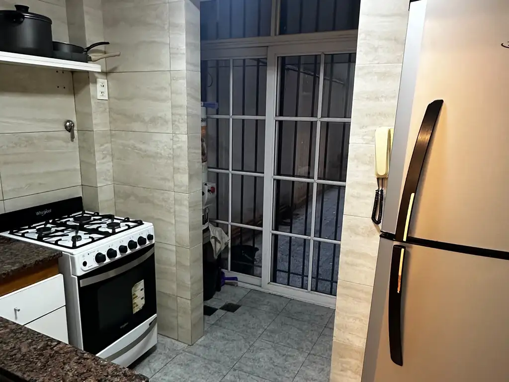 Foto de Departamento 4 Ambientes Premium con Patio y Balcón – Amoblado, imagen 5