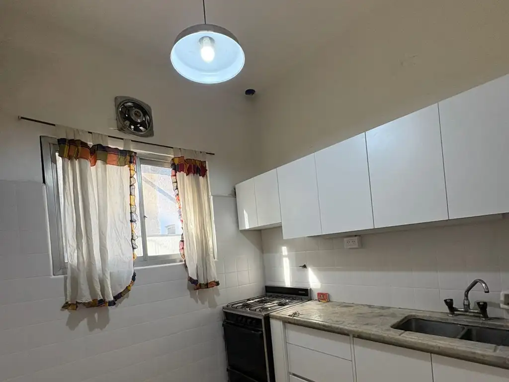 Foto de PH 2 Ambientes Muy Luminoso en Excelente Ubicación – Villa Luro – ¡SIN, imagen 2
