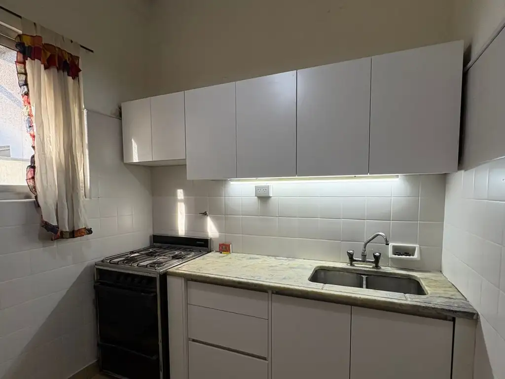 Foto de PH 2 Ambientes Muy Luminoso en Excelente Ubicación – Villa Luro – ¡SIN, imagen 5