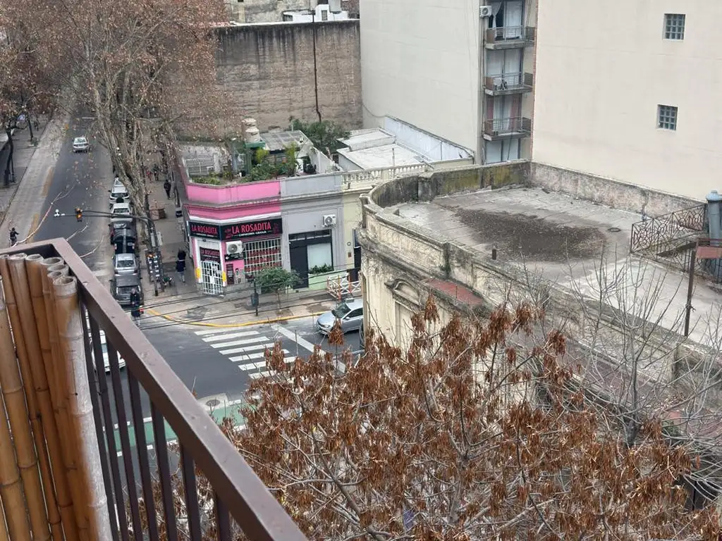 Foto de Almagro, Billinghurst al 200, mts, 3 amb Frte Bcón corr L/C, 2 Dorm, imagen 2
