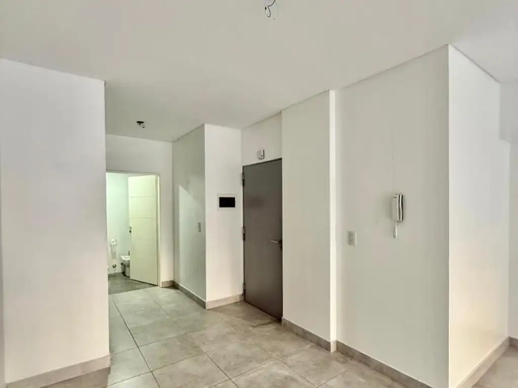 Foto de Excelente monoamb de gran amplitud c/ bcón al ctfte., imagen 5