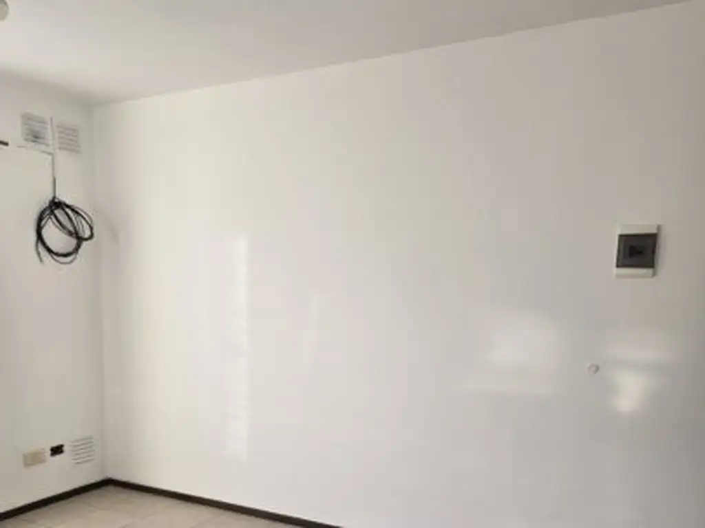Foto de ALQUILER DPTO UN DORMITORIO ESCALERA ALMAFUERTE 979 ARROYITO, imagen 2