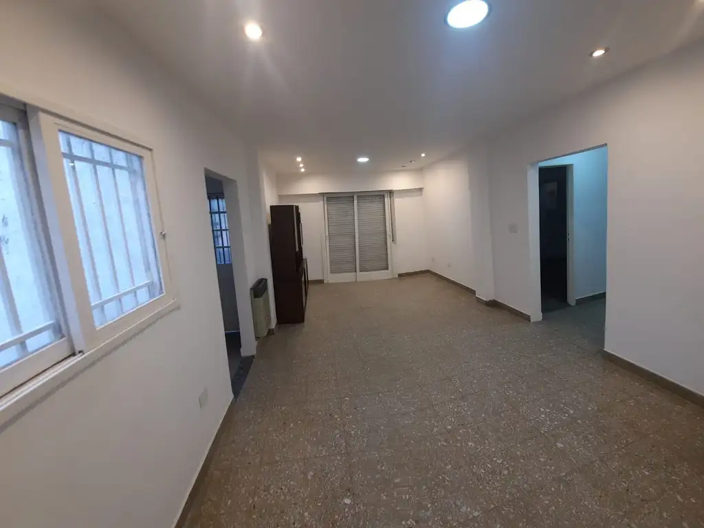 Foto de CASA EN 1º PISO 3 AMBIENTES C/TERRAZA, imagen 2