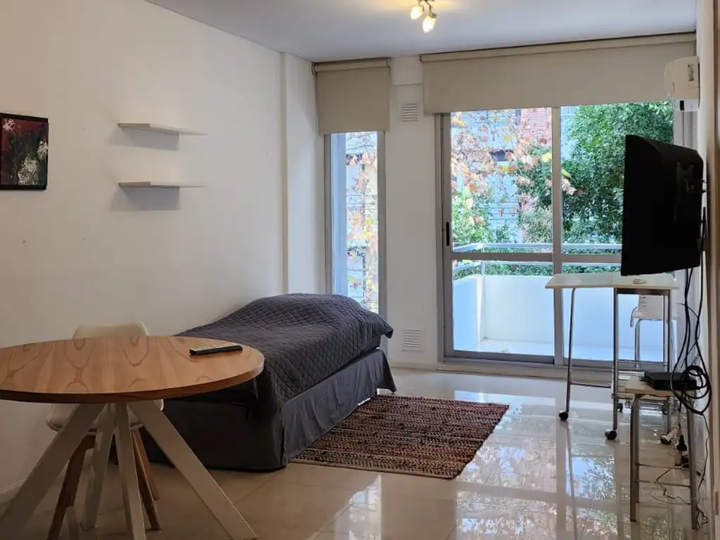 Foto de EXCELENTE MONOAMBIENTE AMUEBLADO AL FRENTE CON BALCÓN, imagen 1