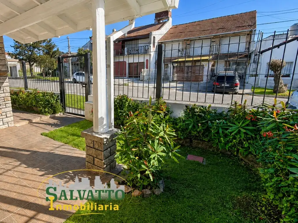 Foto de Chalet reciclado a metros del mar en Punta Mogotes, imagen 5