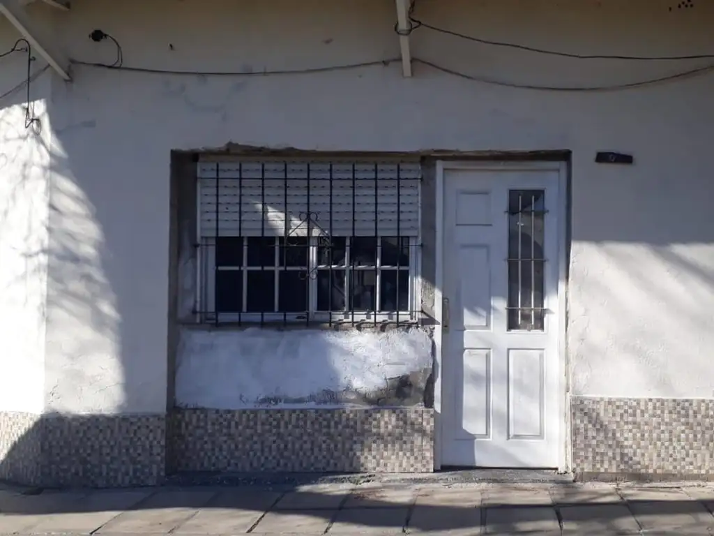 Foto de ALQUILER - PH 2 AMB.- PB - FRENTE - EL PALOMAR, imagen 4