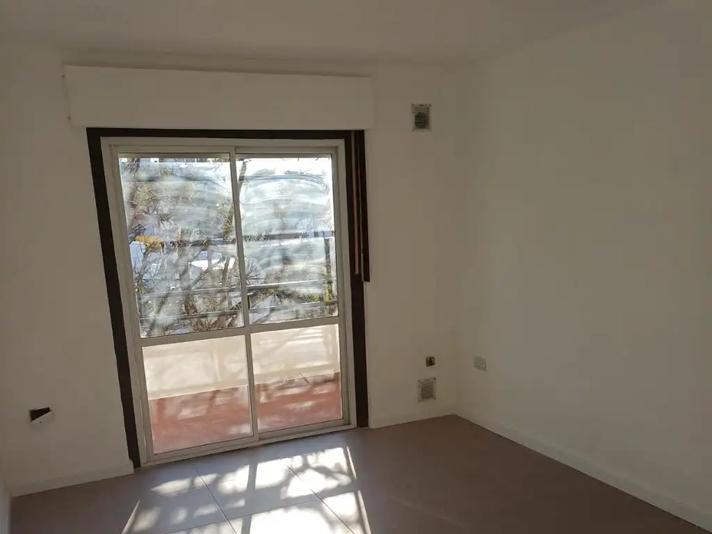 Foto de ALQUILO DEPARTAMENTO DEDOS DORMITORIOS ATRESCUADRASDELA UNER, imagen 5