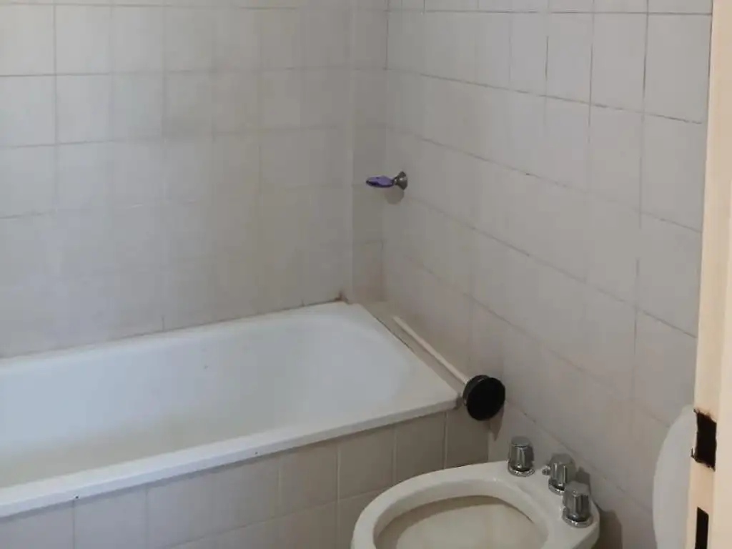 Foto de MORENO CENTRO DEPARTAMENTO. ALQUILER DOS AMBIENTES, imagen 3
