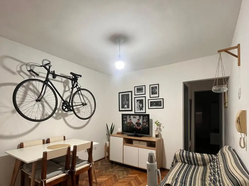Foto de Departamento en Alquiler Montevideo 1800, imagen 1