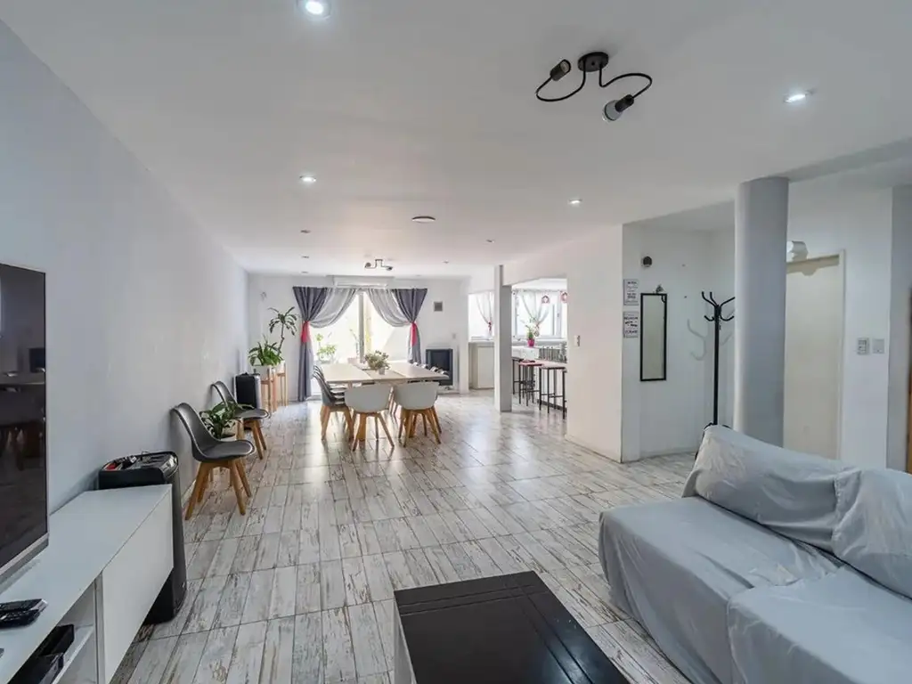 Foto de Venta casa de 6 ambientes con cochera cubierta en Floresta, imagen 3