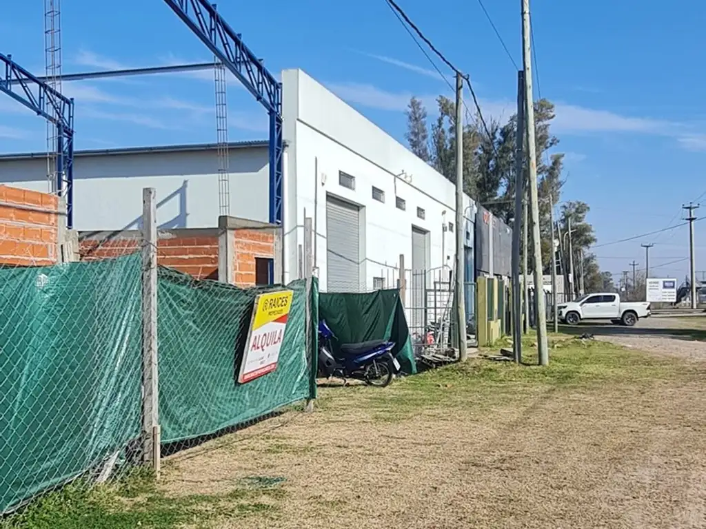 Foto de Local en Alquiler en Luján, G.B.A. Zona Oeste, Argentina, imagen 2