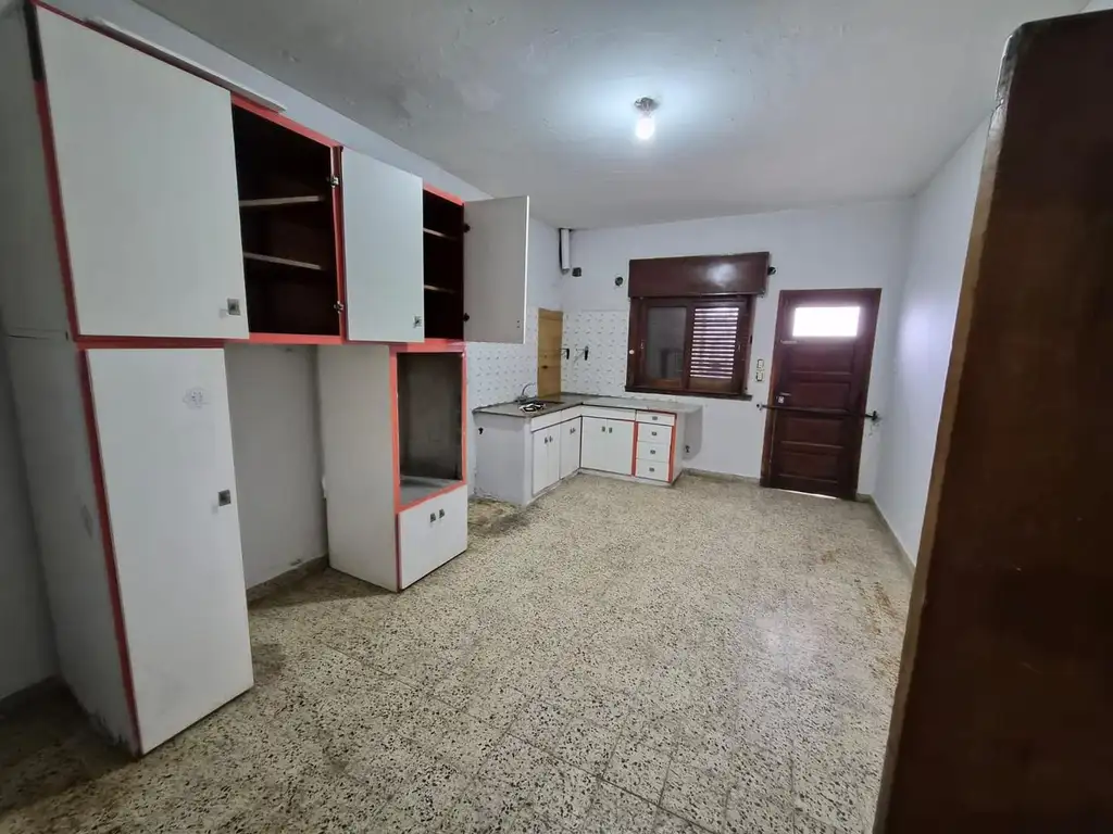 Foto de Casa amplia en San Miguel, tres ambientes, imagen 4