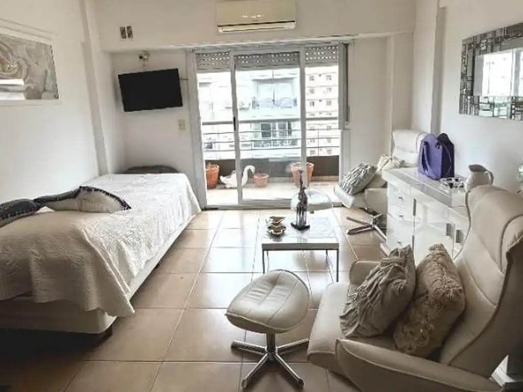 Foto de Excelente monoambiente alquiler Villa urquiza con balcon al frente con, imagen 2