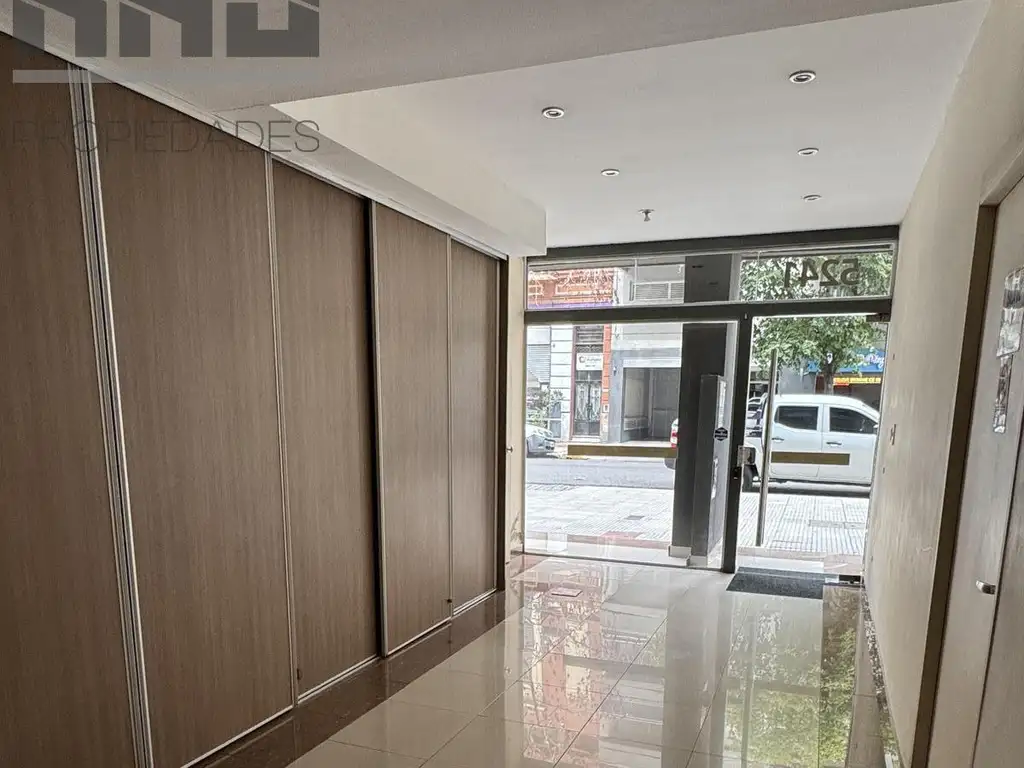 Foto de Excelente monoambiente alquiler Villa urquiza con balcon al frente con, imagen 1