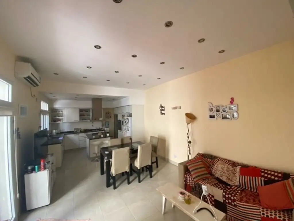 Foto de CASA 4 AMB CON 2 COCHERAS PATIO Y TERRAZA, imagen 3