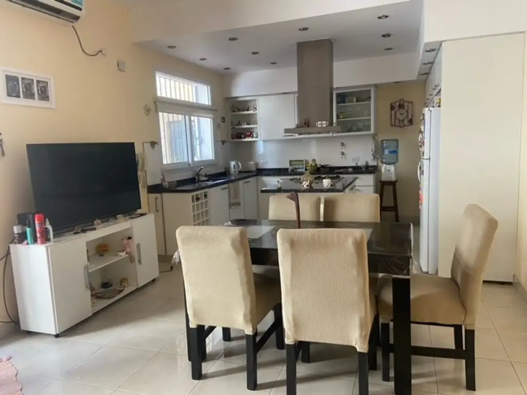 Foto de CASA 4 AMB CON 2 COCHERAS PATIO Y TERRAZA, imagen 4