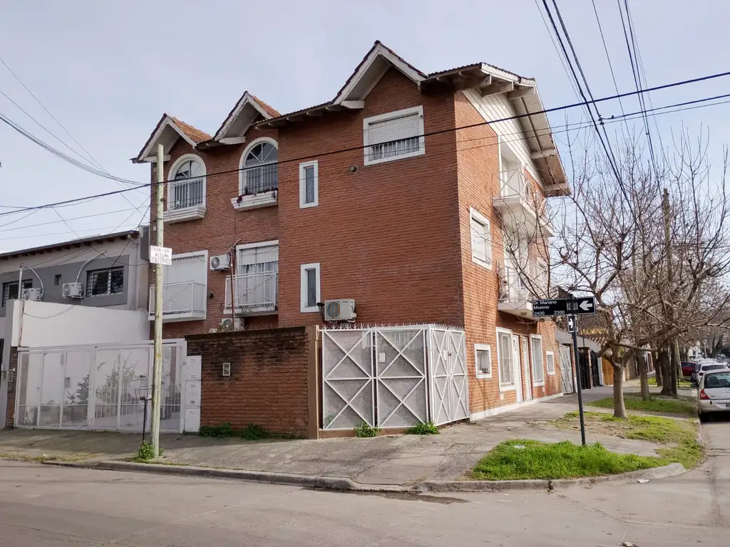 Foto de Alquiler Duplex en 3 plantas en excelentes estado, imagen 2
