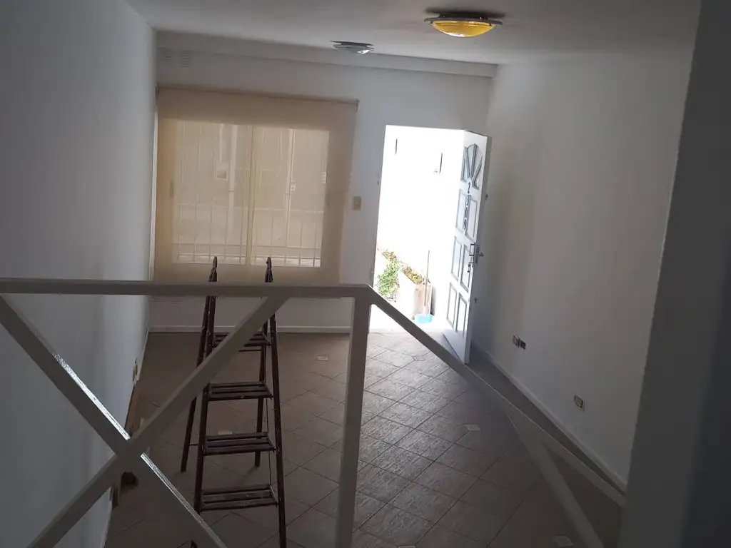 Foto de Alquiler Duplex en 3 plantas en excelentes estado, imagen 1