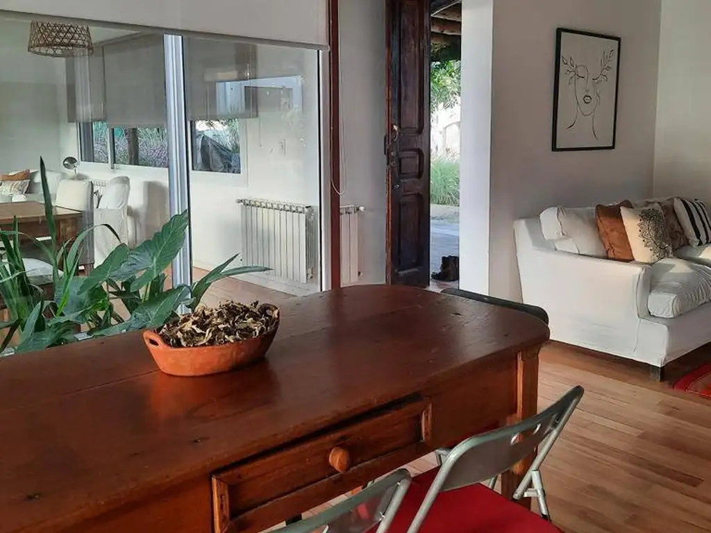 Foto de Casa en alquiler de 3 dormitorios con pileta, Praderas de San Lorenzo, imagen 2