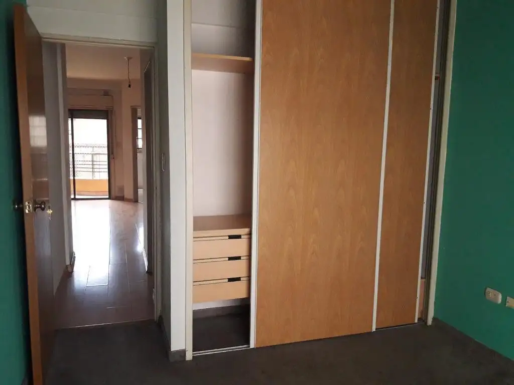 Foto de Departamento de 2 Amb. c/2 balcones, Caballito, imagen 3