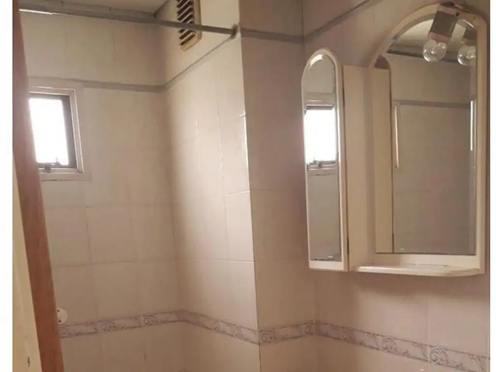Foto de Departamento de 2 Amb. c/2 balcones, Caballito, imagen 1