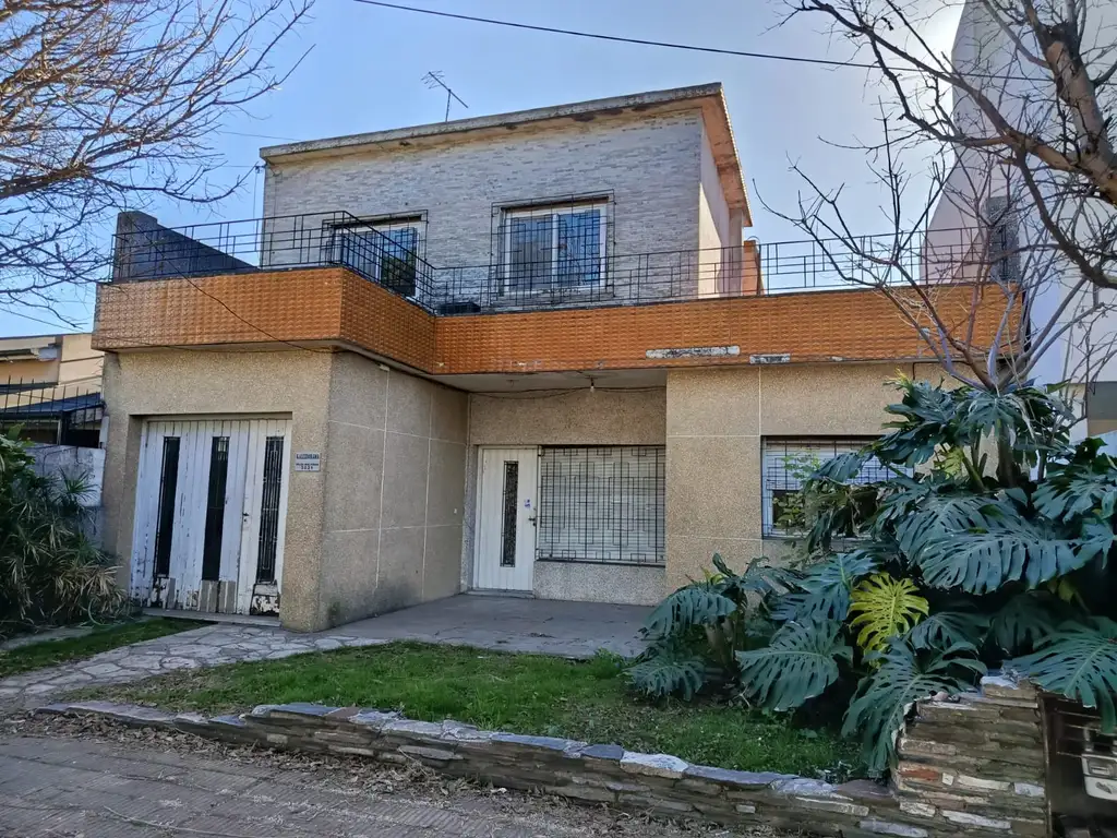 Foto de Deposito / Oficina / Taller en Alquiler - Castelar Norte, imagen 2