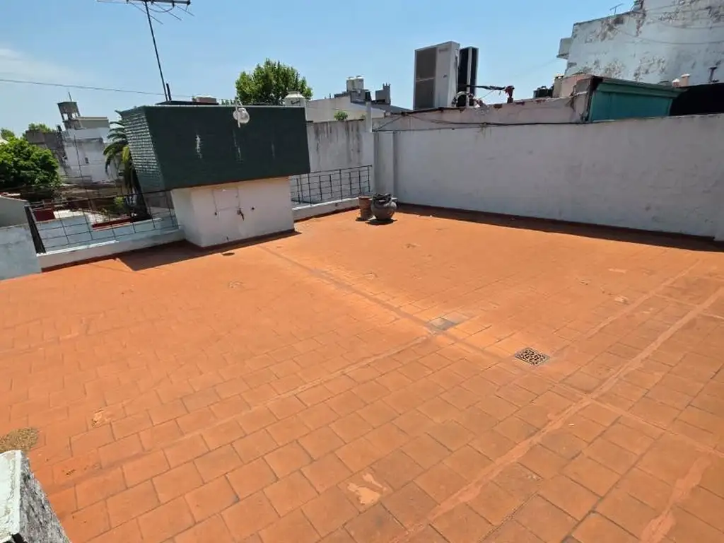 Foto de Casa en 2 plantas p/ local comercial Av. E. Castro, imagen 3