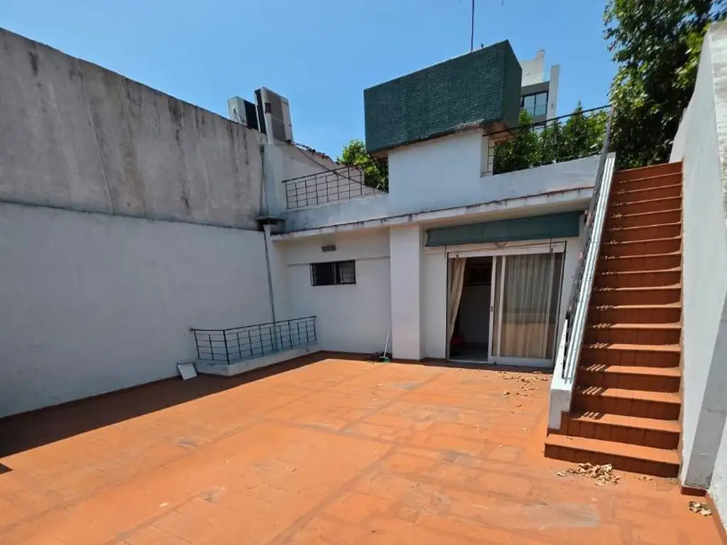 Foto de Casa en 2 plantas p/ local comercial Av. E. Castro, imagen 4