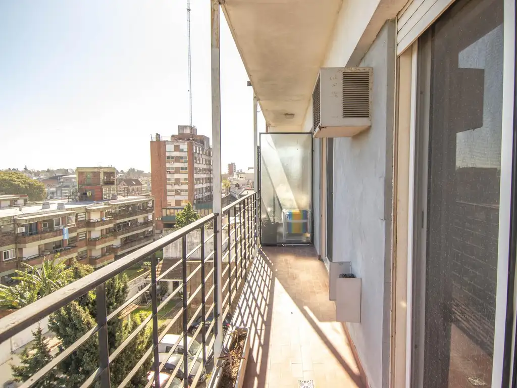 Foto de Excelente 3 ambientes Muy Luminoso con Balcon y Baulera, imagen 3