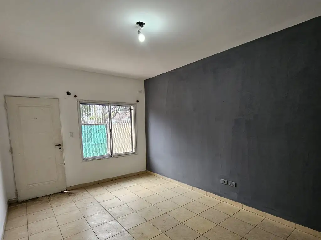 Foto de ALQUILER DEPARTAMENTO MONOAMBIENTE MORENO CENTRO CON PATIO Y TODOS LOS, imagen 3