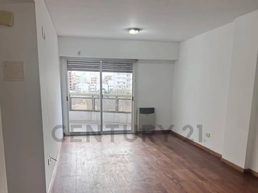Foto de 44 ENTRE 16 Y 17 - DEPARTAMENTO EN ALQUILER, imagen 2