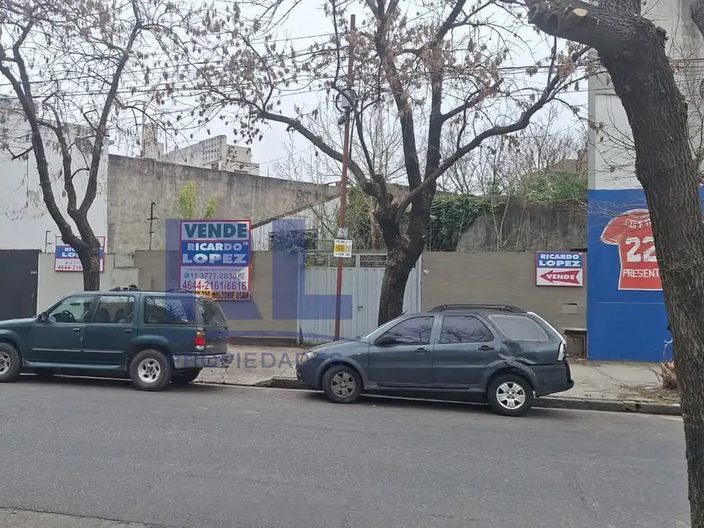 Foto de Amplio Lote de 700 m2, imagen 2