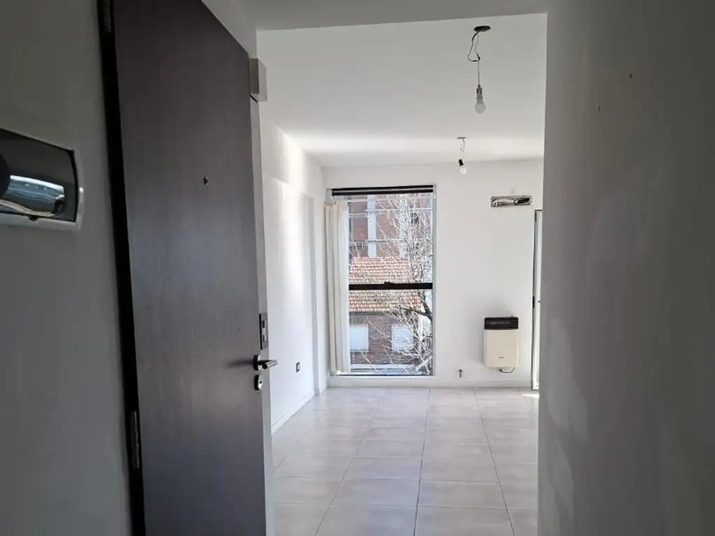 Foto de HERMOSO DEPARTAMENTO DE 3 AMBIENTES, imagen 4
