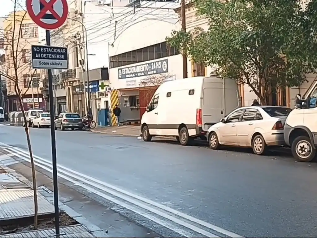 Foto de UNICA OPORTUNIAD. A REFACCIONAR ! IDEAL PARA ALQUILER TEMPORAL MIRA EL, imagen 1