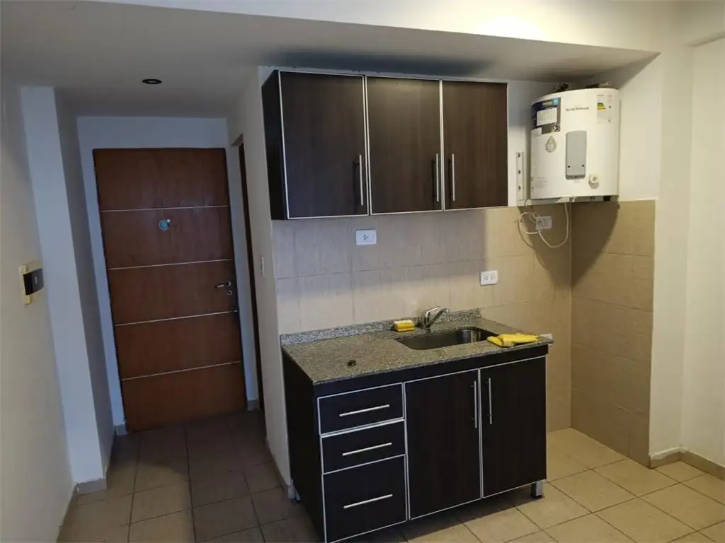 Foto de DEPARTAMENTO 1 AMBIENTE - MACROCENTRO, RESISTENCIA, imagen 2