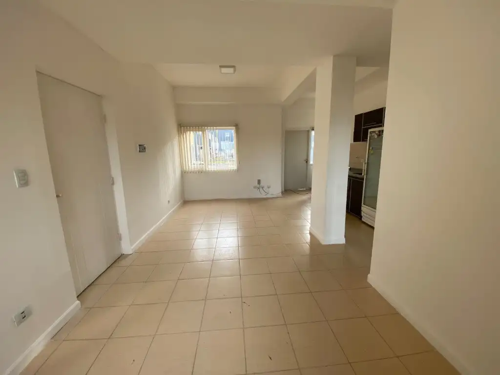 Foto de DEPARTAMENTO 3 AMBIENTES - MUTUAL, RÍO GRANDE, imagen 2