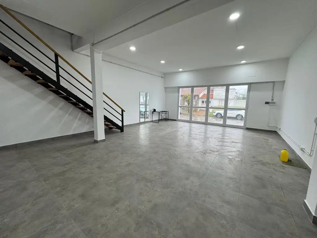 Foto de Local en ALQUILER POR 36 MESES., imagen 2